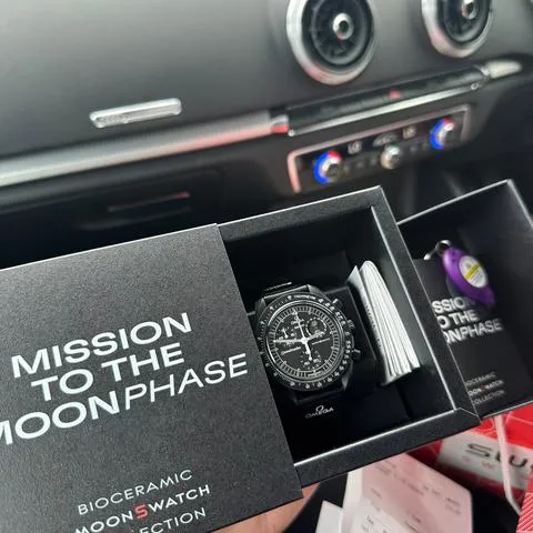 Swatch Moonswatch SO33B700 42mm Ceramic Black 10