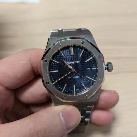 Audemars Piguet Royal Oak 15400ST.OO.1220ST.03 41mm Steel Blue 6