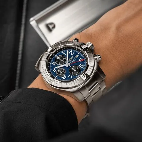 Breitling Avenger A24315101C1A1 45mm Stainless steel Blue 4