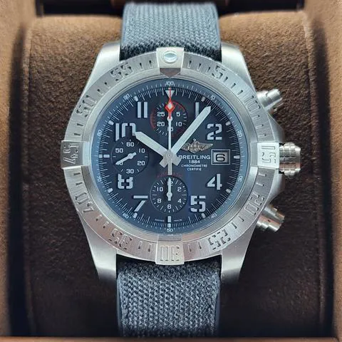 Breitling Avenger E13383101M2W1 45mm Titanium Gray 3