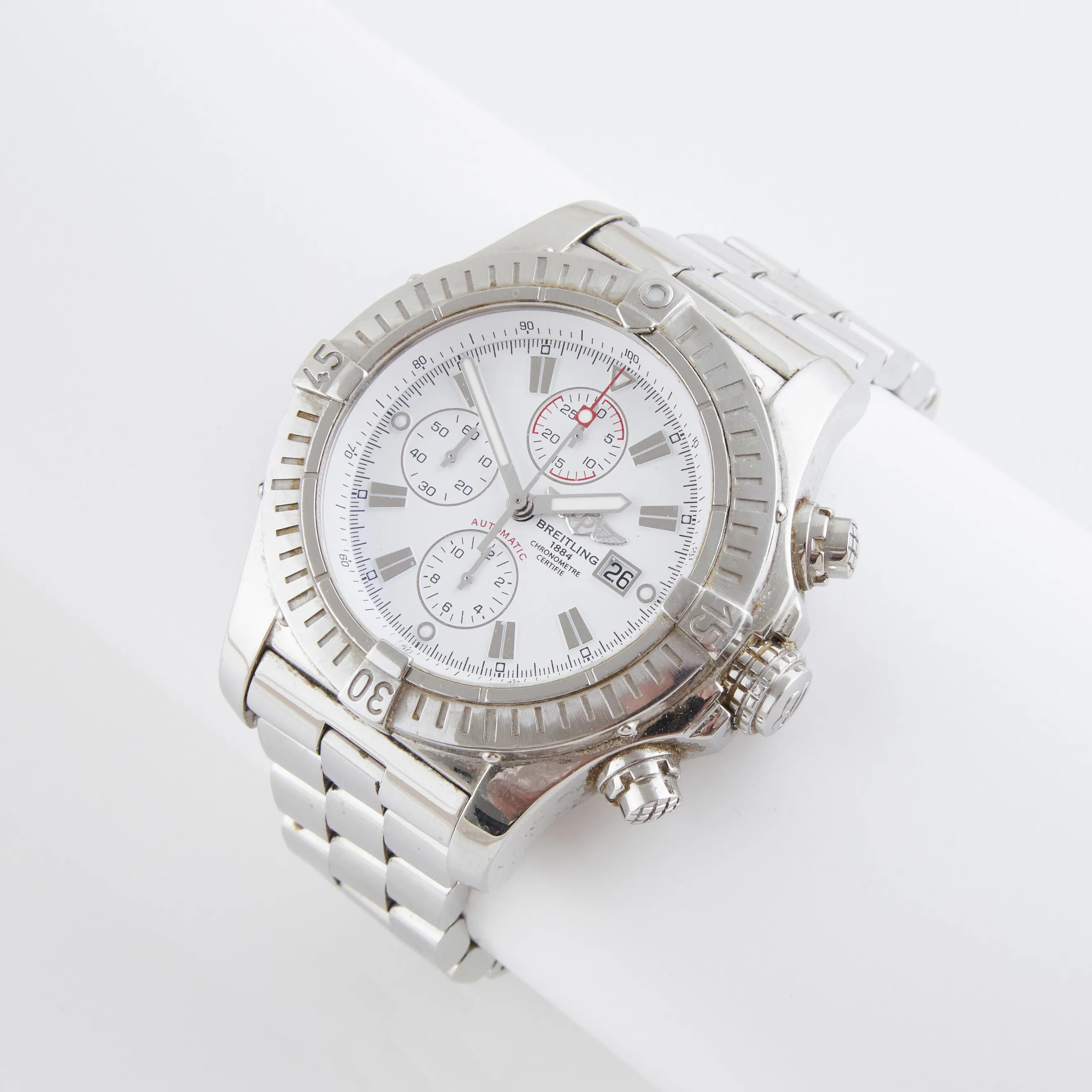 Breitling Avenger A13370