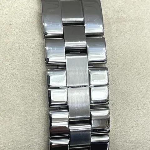 Cartier Roadster 43mm Stainless steel White 6