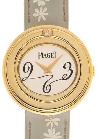 Piaget Possession P10275 28.5mm Yellow gold Silver