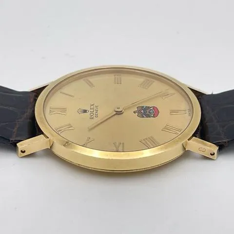 Rolex Cellini 4112 32mm Yellow gold Champagne 8