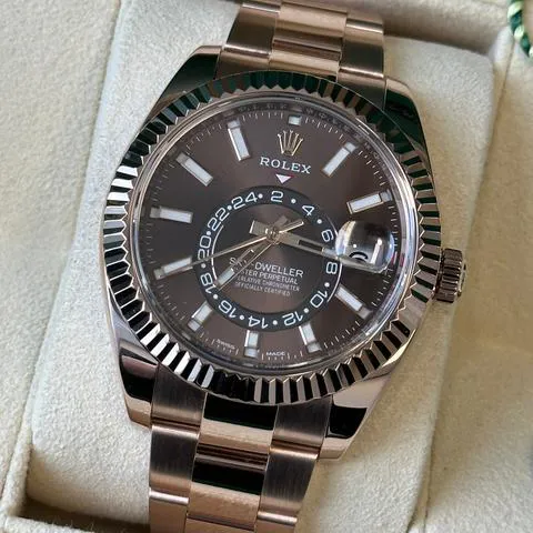 Rolex Sky-Dweller 326935 42mm Rose gold Bronze