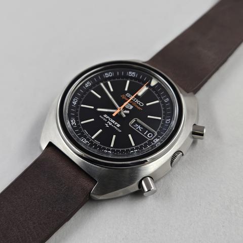 Seiko Speed-Timer 7017-6010 Stainless steel Black 1971 | Dealer