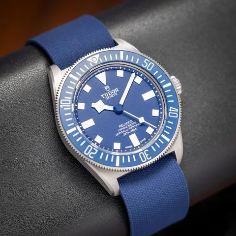 Tudor Pelagos M25707B/23-0001 42mm Titanium Blue 3