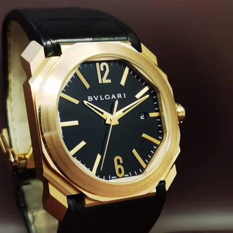 Bulgari Octo BGO P 41 G 41mm Rose gold Black