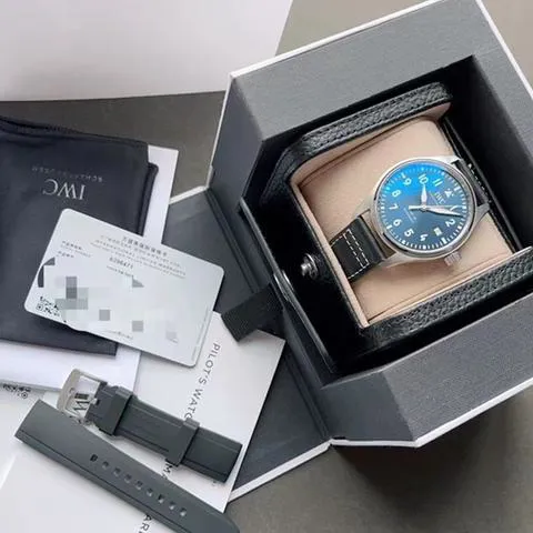 IWC Pilot IW3282-03 40mm Steel Blue