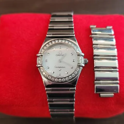 Omega Constellation Quartz 1465.71.00 22.5mm Steel Mother-of-pearl