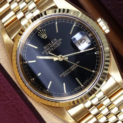 Rolex Datejust 36 16238 36mm Yellow gold Black