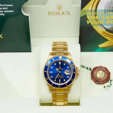 Rolex Submariner 16618 40mm Yellow gold Blue