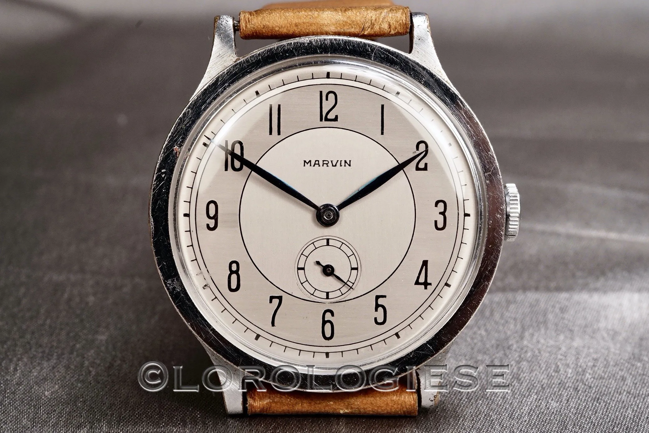 Marvin 40mm chromed Silver