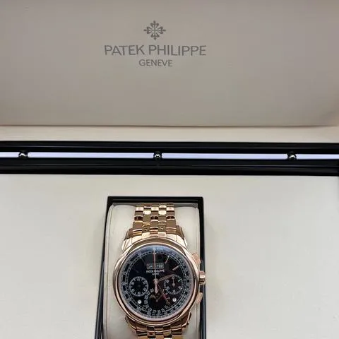 Patek Philippe Perpetual Calendar Chronograph 5270/1R-001 41mm Rose gold Black 4