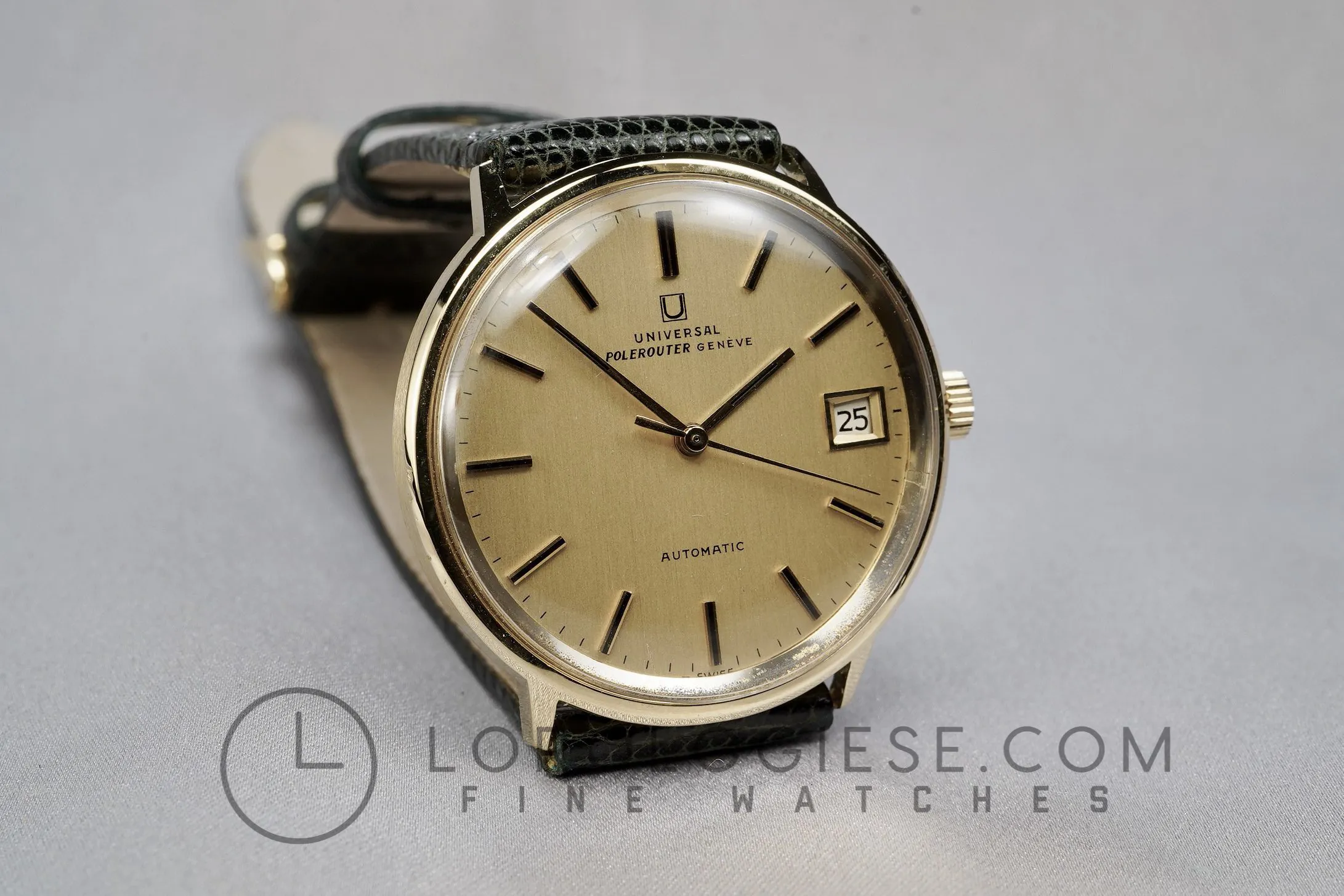 Universal Genève Polerouter 169111 34.5mm Yellow gold 2