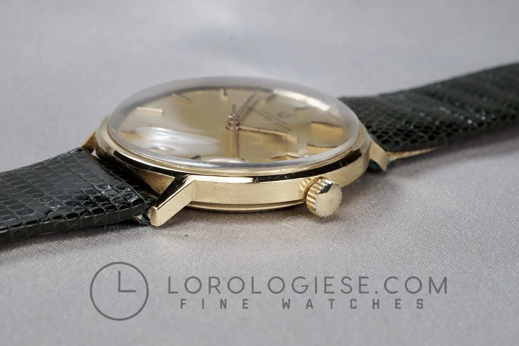 Universal Genève Polerouter 169111 34.5mm Yellow gold 12