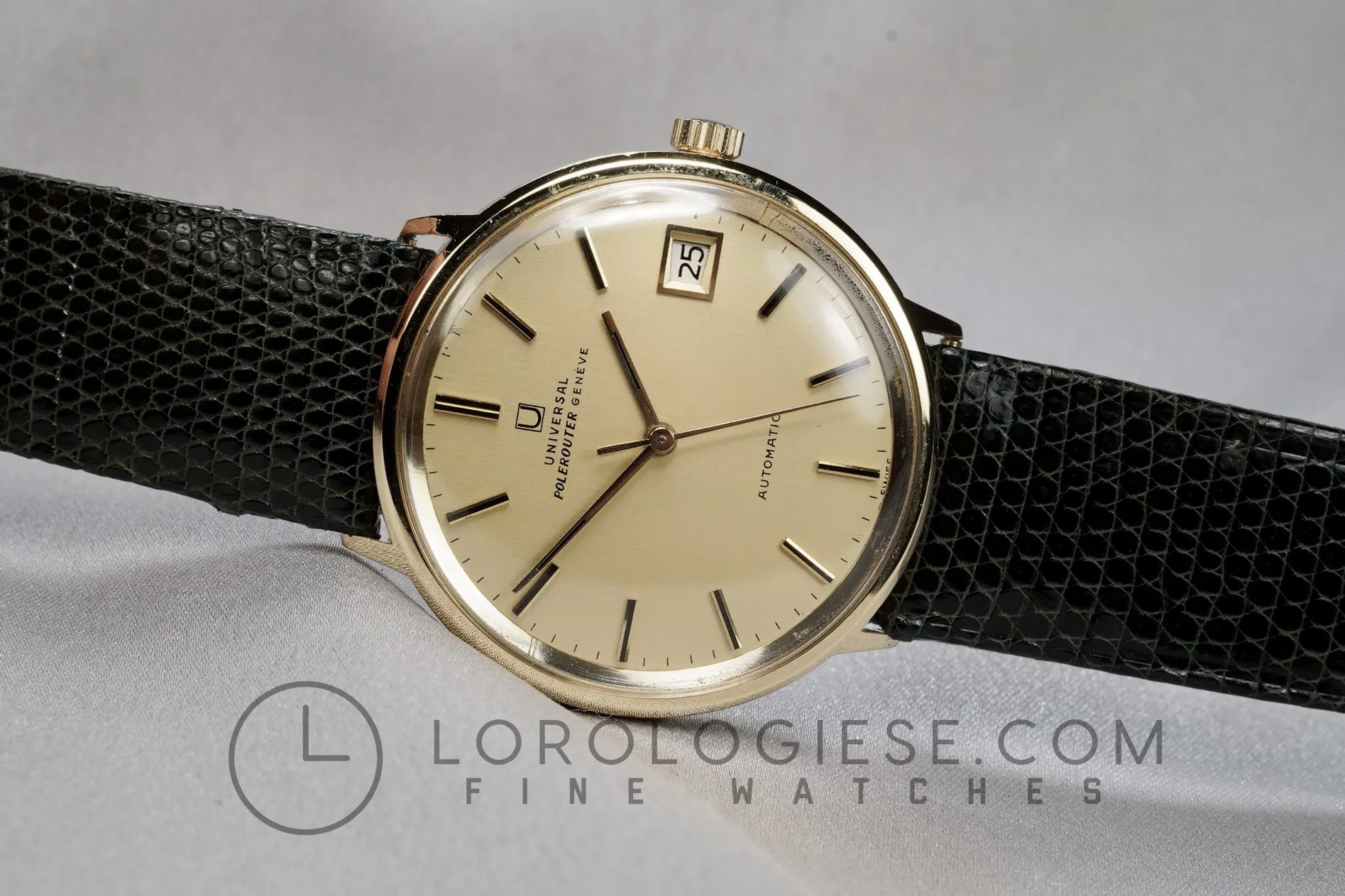 Universal Genève Polerouter 169111 34.5mm Yellow gold 15