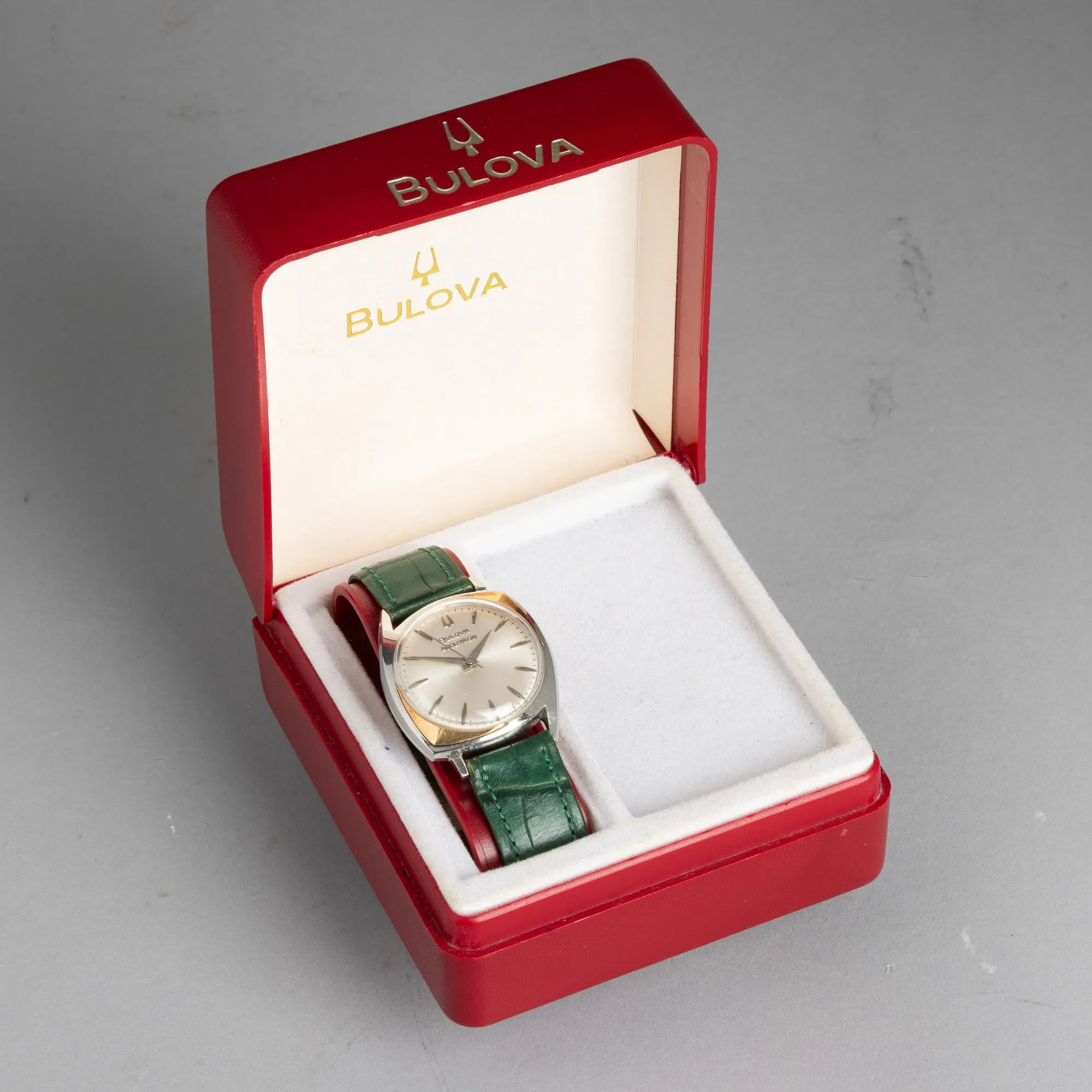 Bulova Accutron 33mm Stainless steel and Gold-plated Silver 2