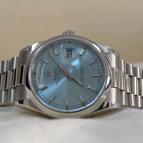 Rolex Day-Date 36 118206 36mm Platinum Blue 10