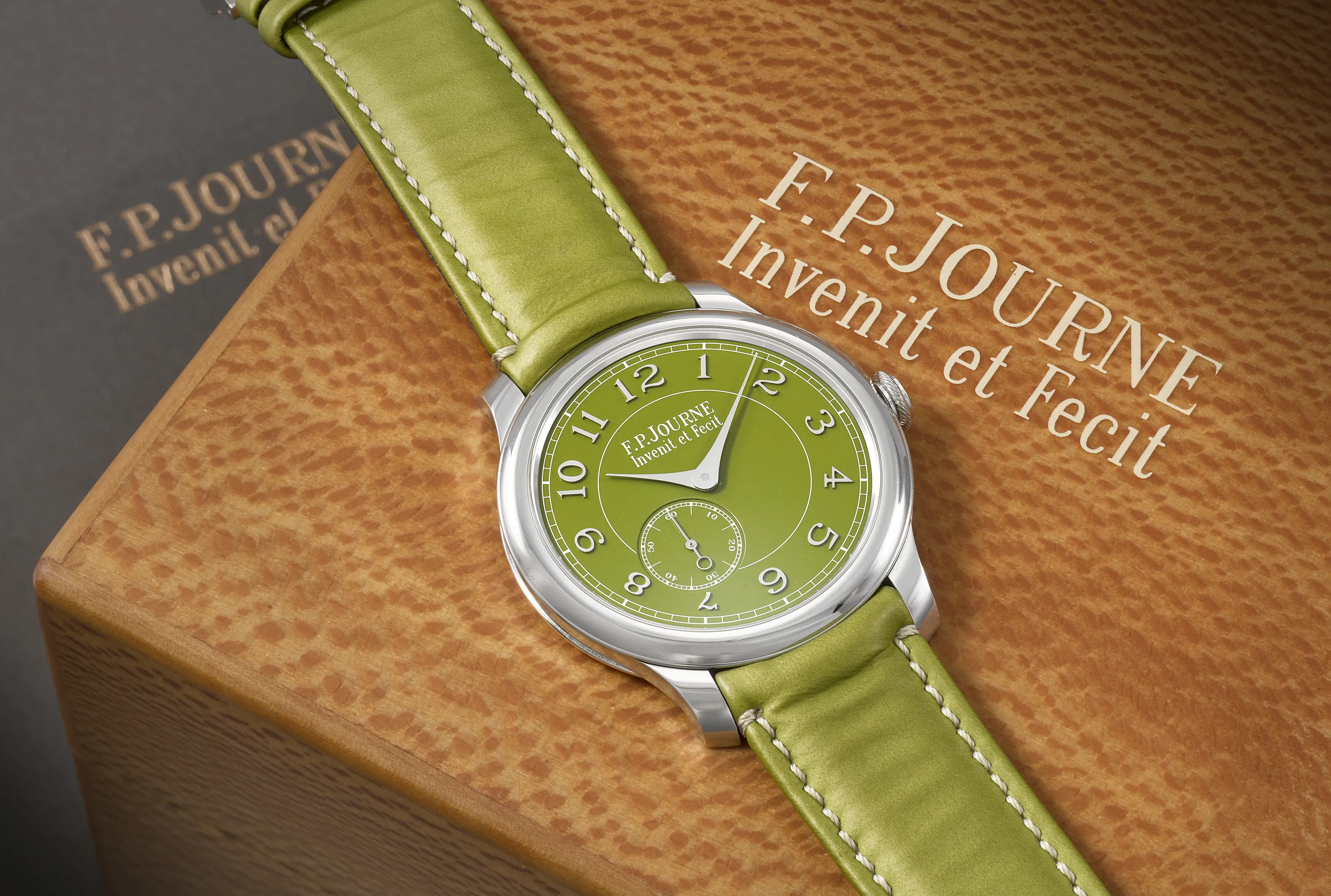 F.P. Journe Chronomètre Souverain 'Dubai Boutique' 40mm Platinum Green 2