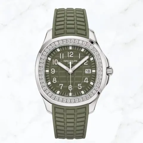 Patek Philippe Aquanaut 5267/200A-011 39mm Stainless steel Green