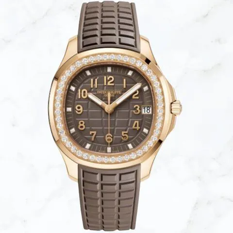 Patek Philippe Aquanaut 5268/200R-010 39mm Rose gold Brown