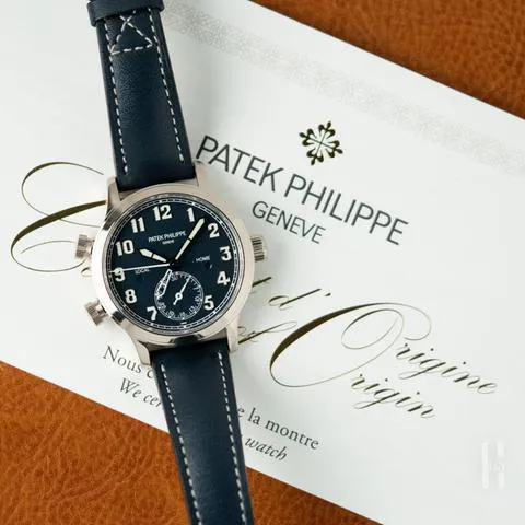 Patek Philippe Calatrava 7234G-001 37.5mm White gold Blue 1