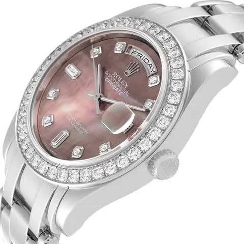 Rolex Day-Date 18946 39mm Platinum Mother-of-pearl 6