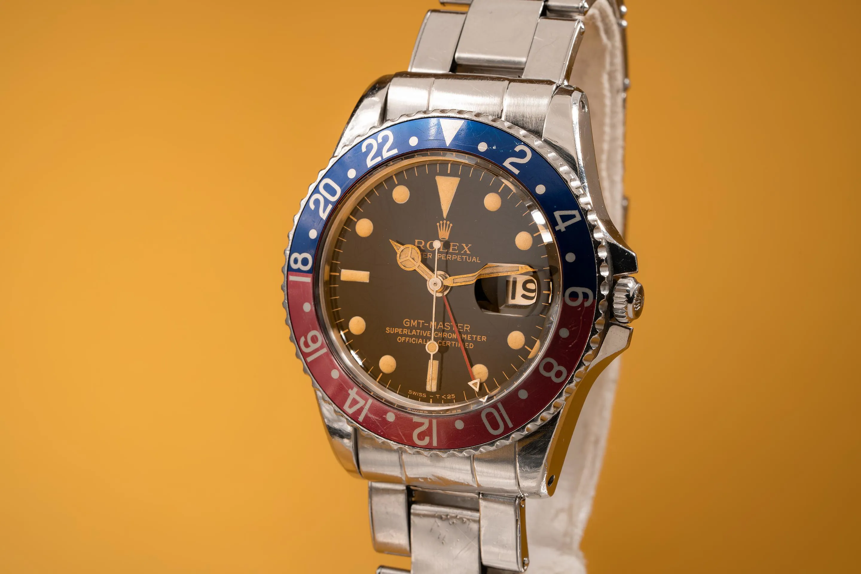 Rolex GMT-Master 1675 Yellow gold Black 4