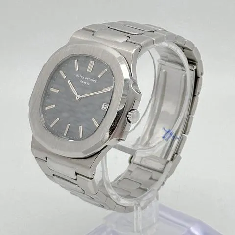 Patek Philippe Nautilus 3700/1 40mm Stainless steel Blue 1