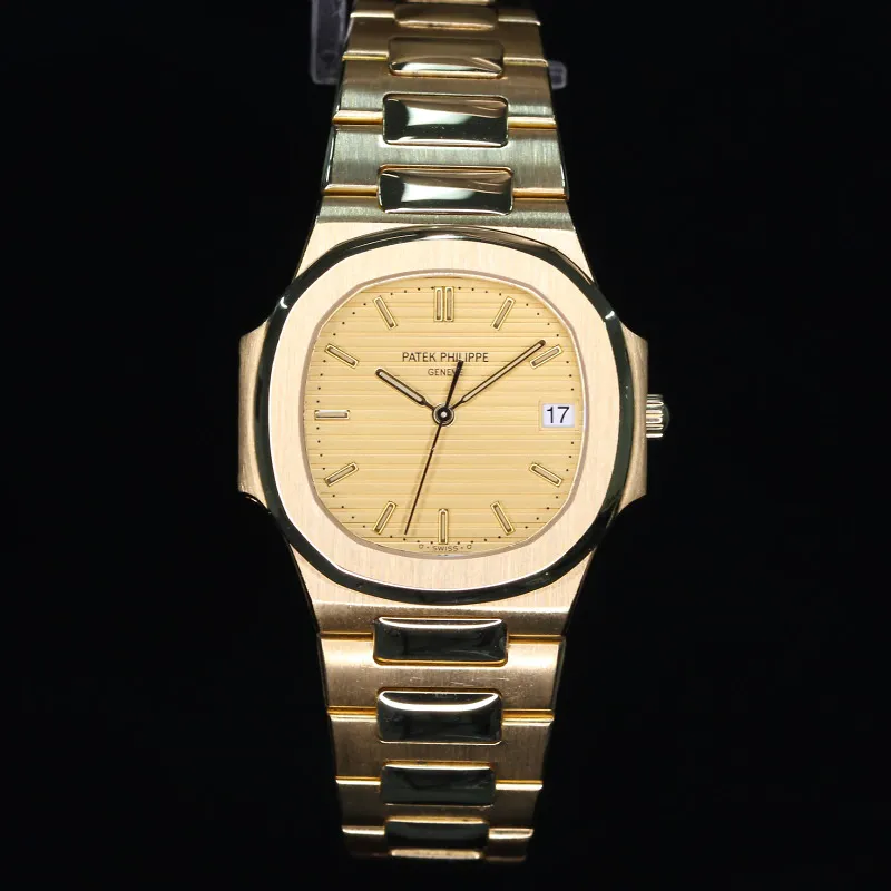 Patek Philippe Nautilus 3900/1 33mm Yellow gold Blue