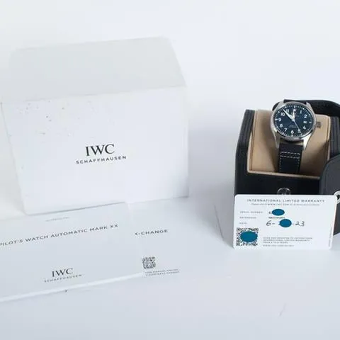 IWC Pilot IW3282-03 40mm Steel Blue 7