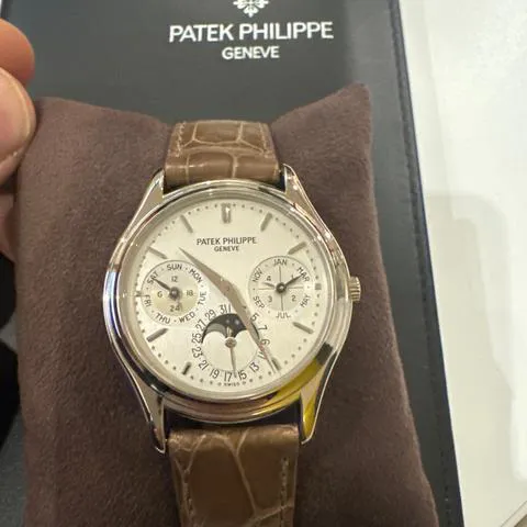 Patek Philippe Perpetual Calendar 3940G 36mm White gold Silver 9