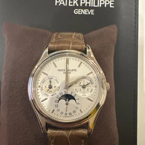 Patek Philippe Perpetual Calendar 3940G 36mm White gold Silver 10