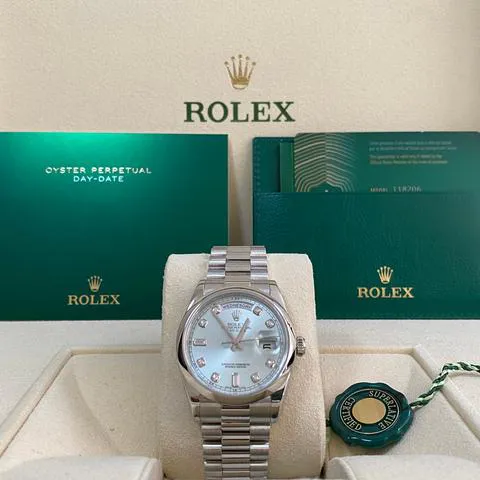 Rolex Day-Date 36 118206 36mm Platinum Blue