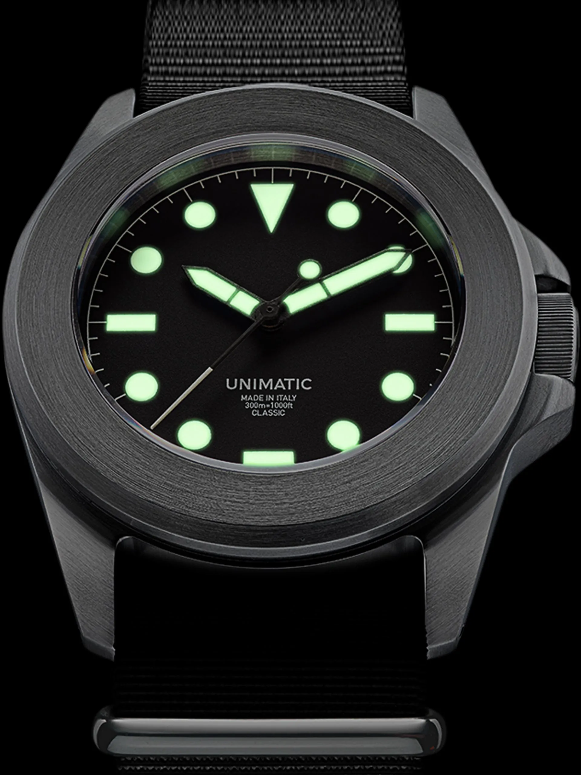 Unimatic Modello Quattro UC4 40mm Stainless steel Black 3