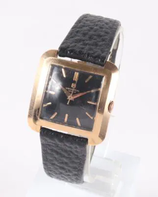 Universal Genève 32mm Yellow gold Black 3