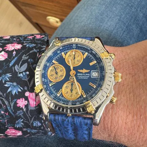 Breitling Chronomat B13350 40mm Gold/steel Blue 5