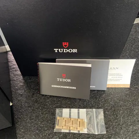 Tudor Black Bay M79012M-0001 39mm Bronze Brown 6