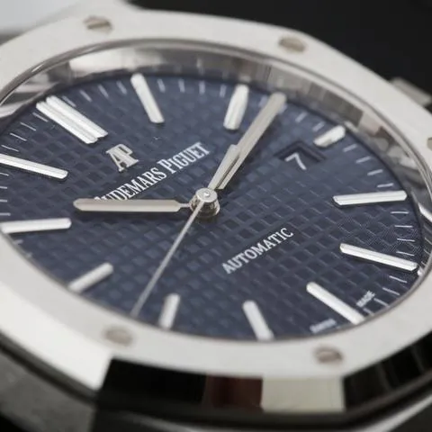 Audemars Piguet Royal Oak 15400ST.OO.1220ST.01 41mm Steel Blue 3