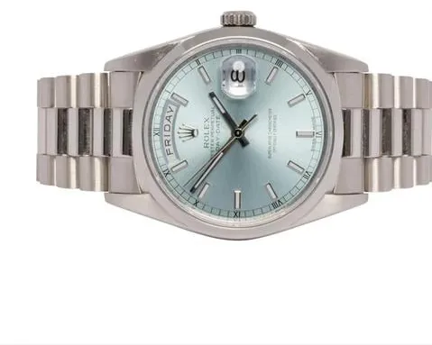 Rolex Day-Date 36 18206 36mm Platinum Blue