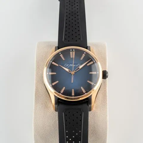 H. Moser & Cie. Pioneer 3200-0903 43mm Rose gold Blue