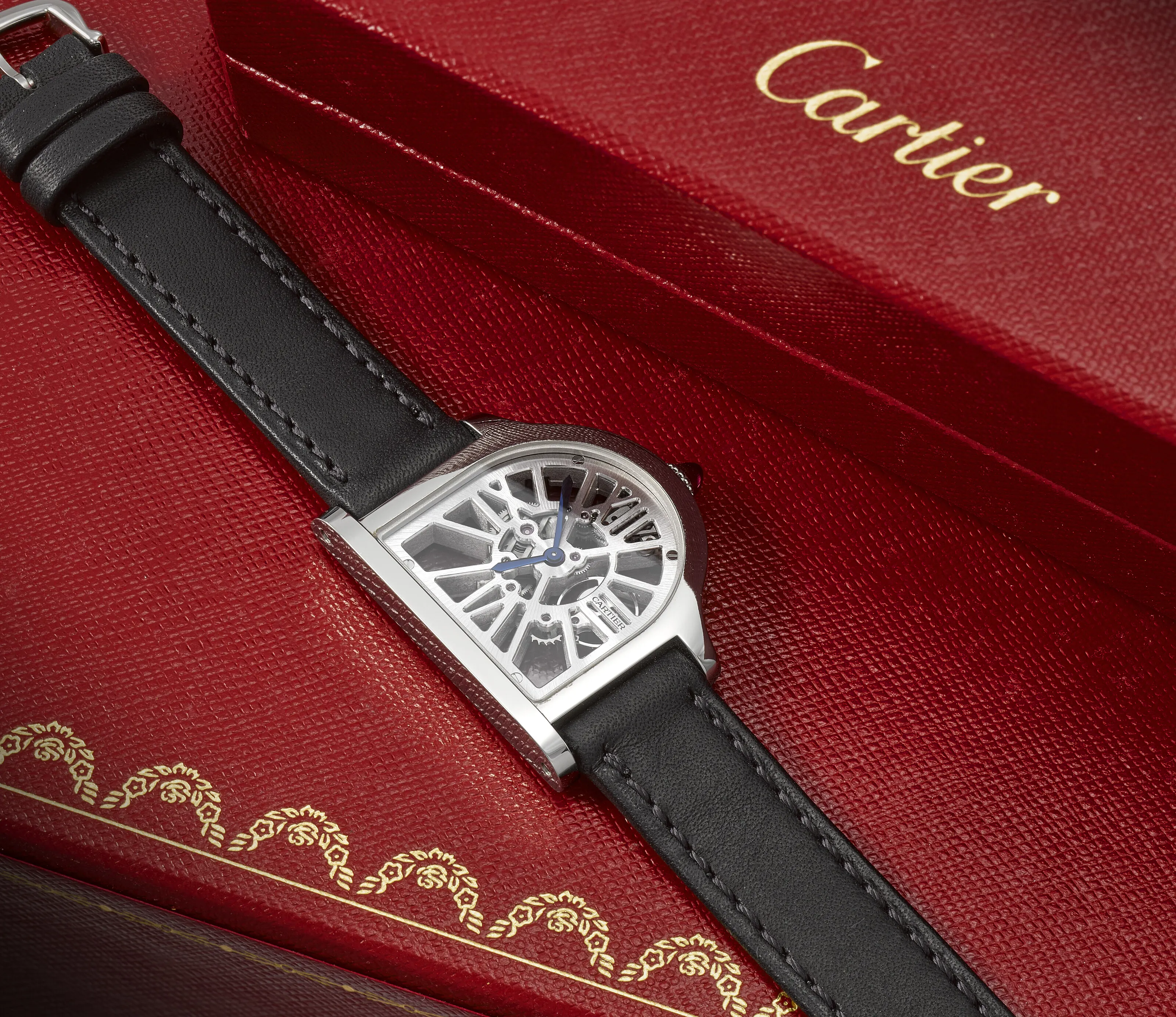 Cartier Cloche WHCC 0003 29mm Platinum Skeletonized 2