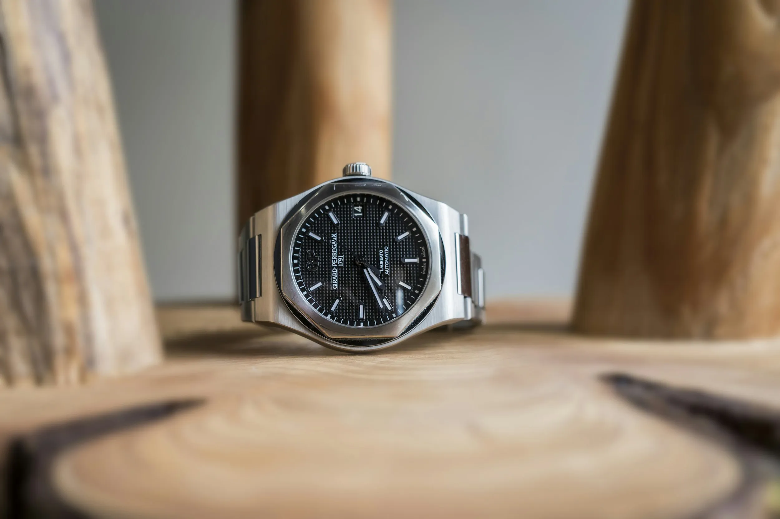 Girard perregaux laureato for sale best sale