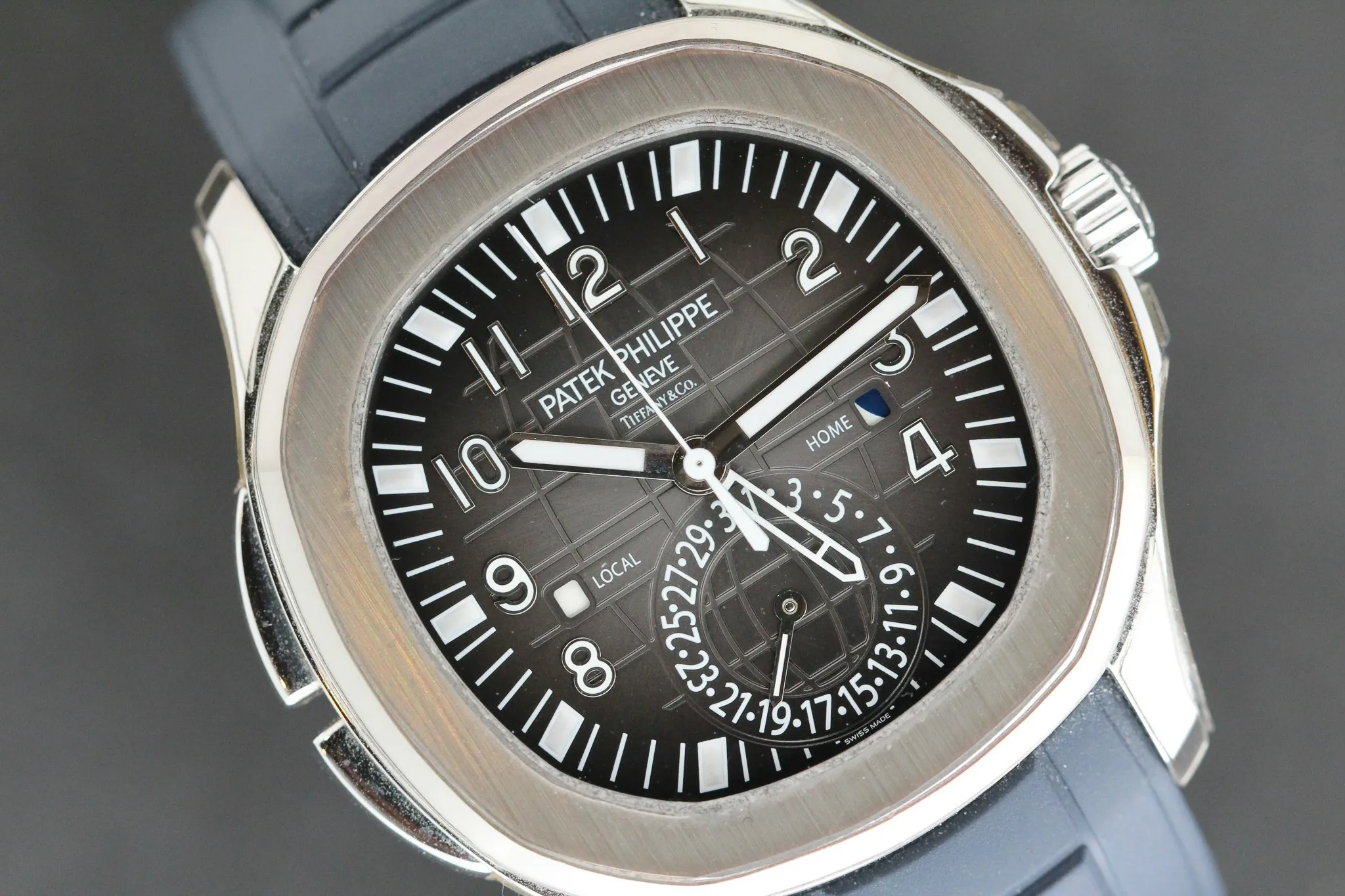 Patek Philippe Aquanaut 5164A 40.8mm Stainless steel Black