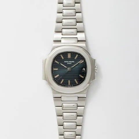 Patek Philippe Nautilus 3800 37mm Stainless steel Black