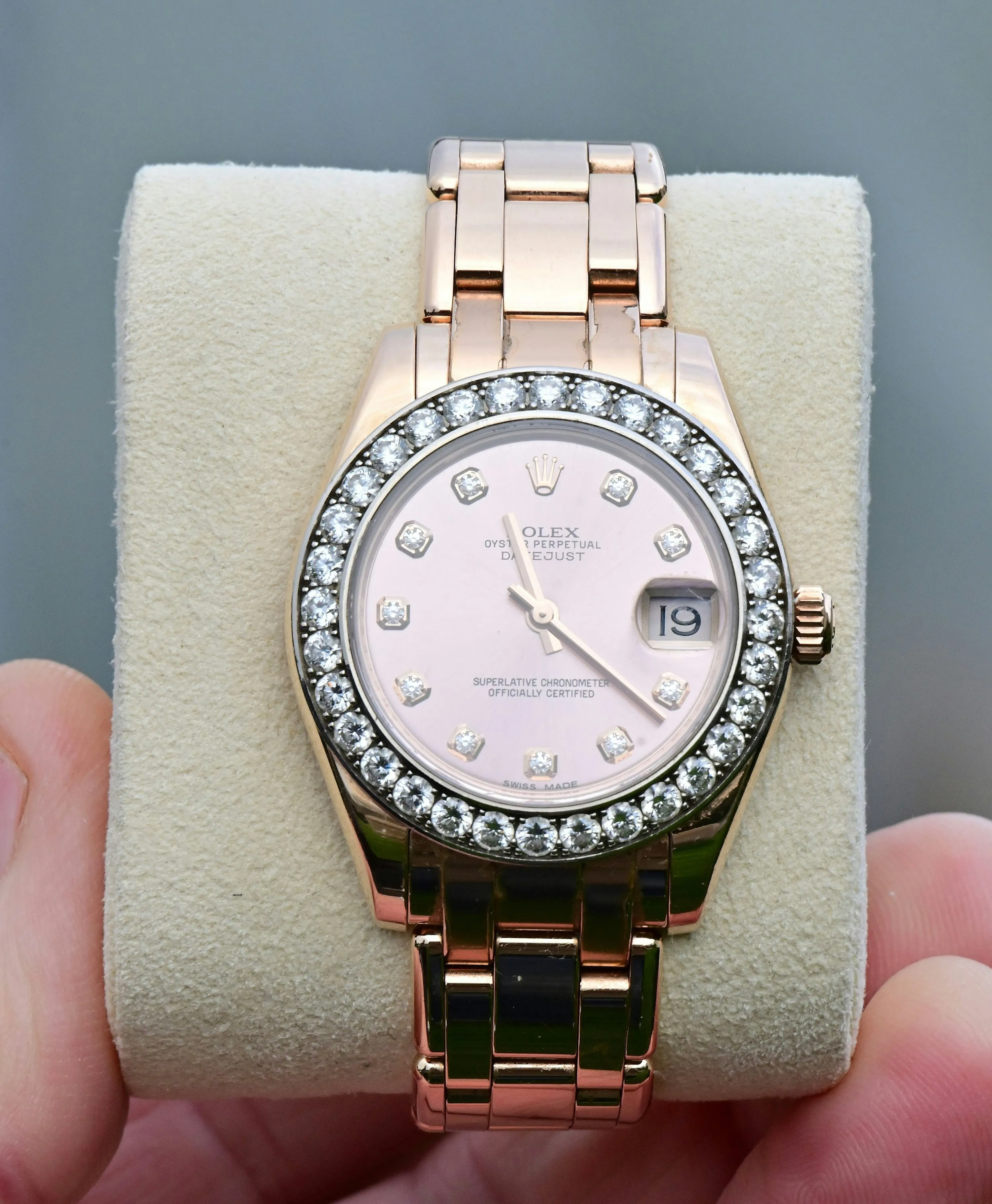 Rolex Pearlmaster 81285 34mm Rose gold and Diamond Rose 2