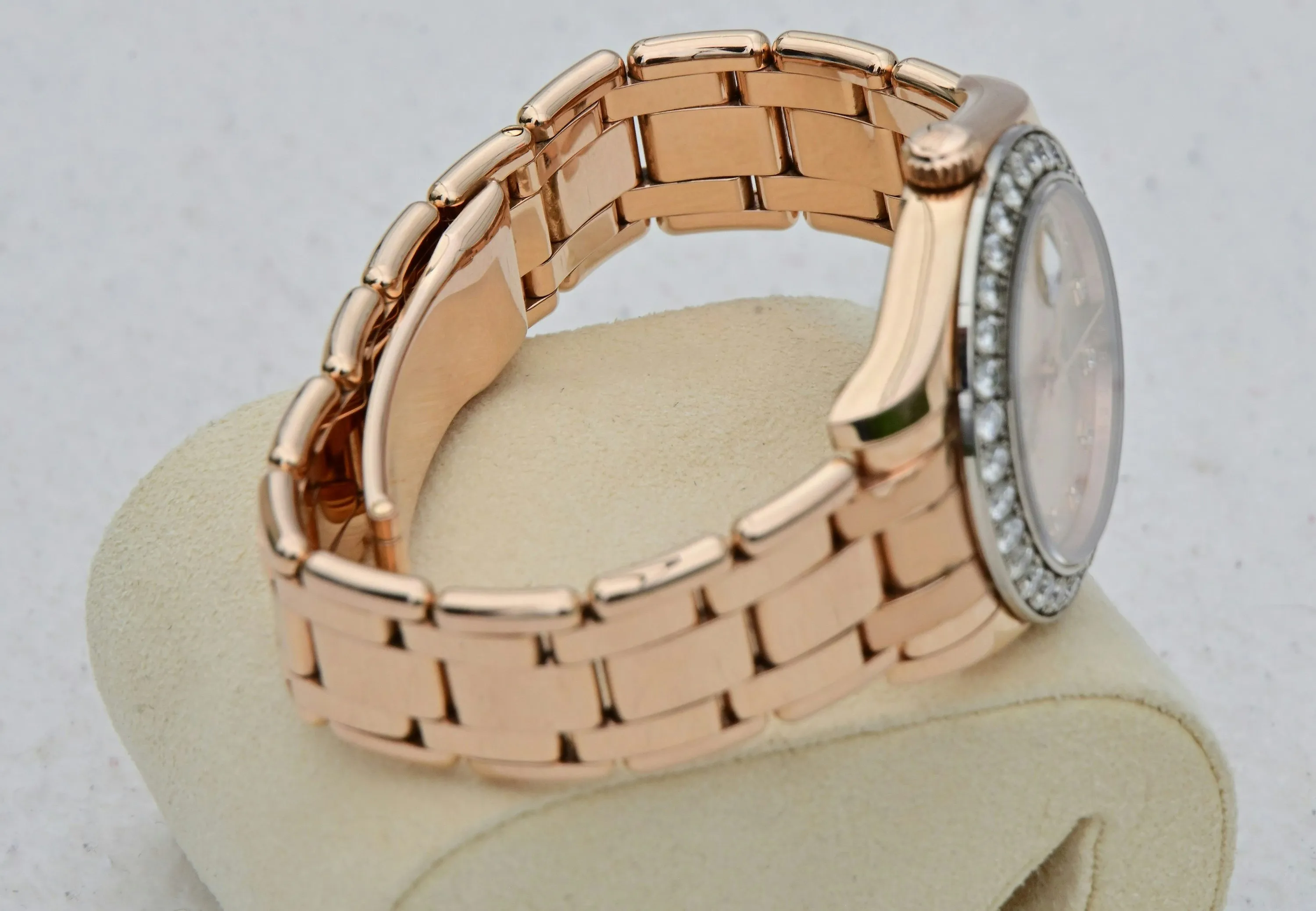 Rolex Pearlmaster 81285 34mm Rose gold and Diamond Rose 16