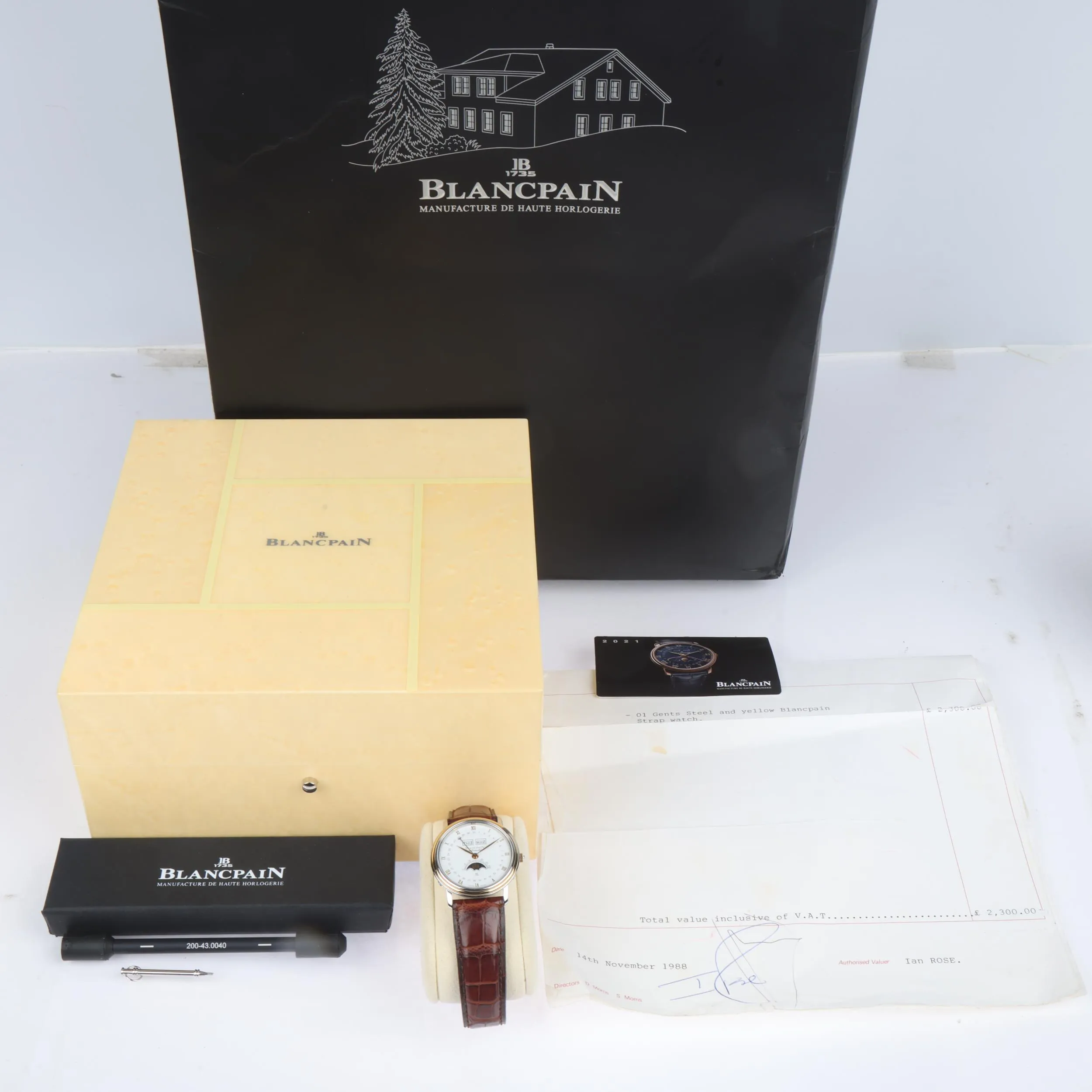 Blancpain Villeret Quantième Phases de Lune 6595-1318 34mm Metal White 4