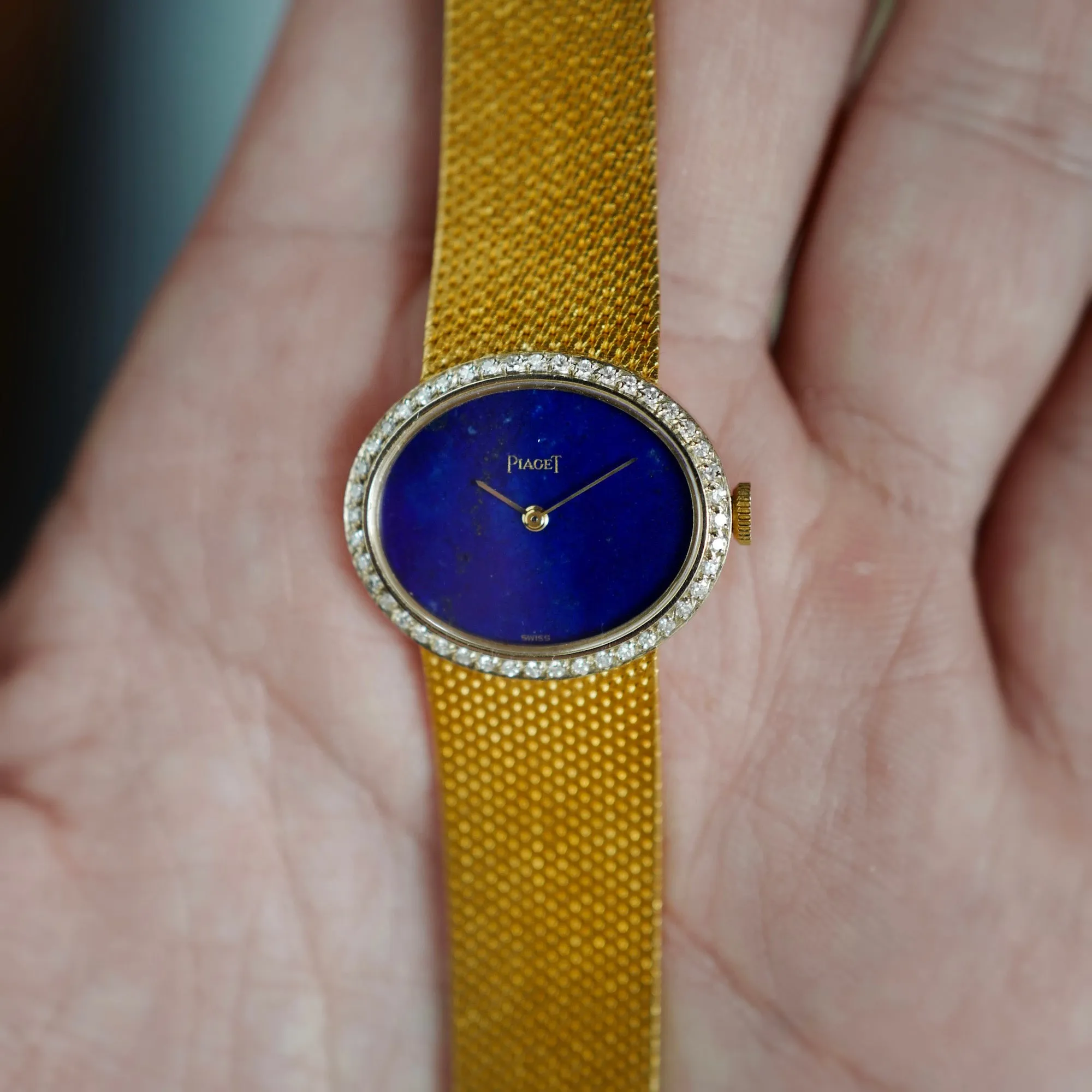 Piaget Vintage 6805K6 22mm  18k YG Lapis lazuli 2